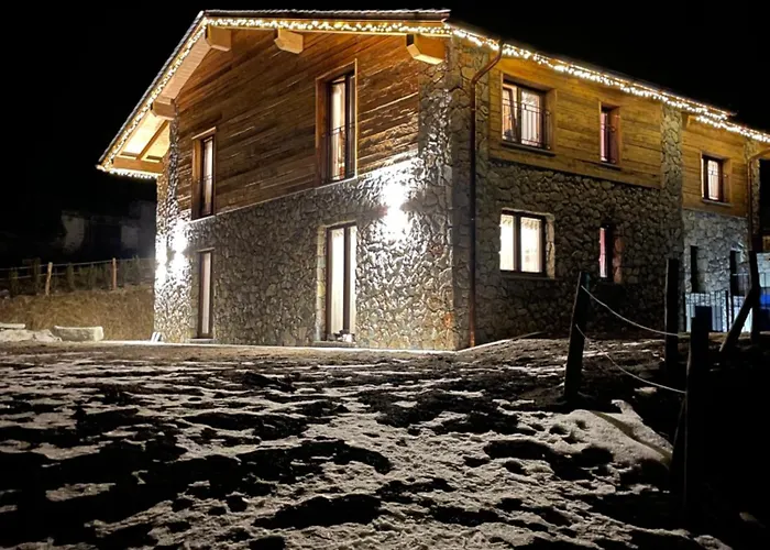 Sabbionaccio & Semesteranläggning (resort) Chiesa in Valmalenco
